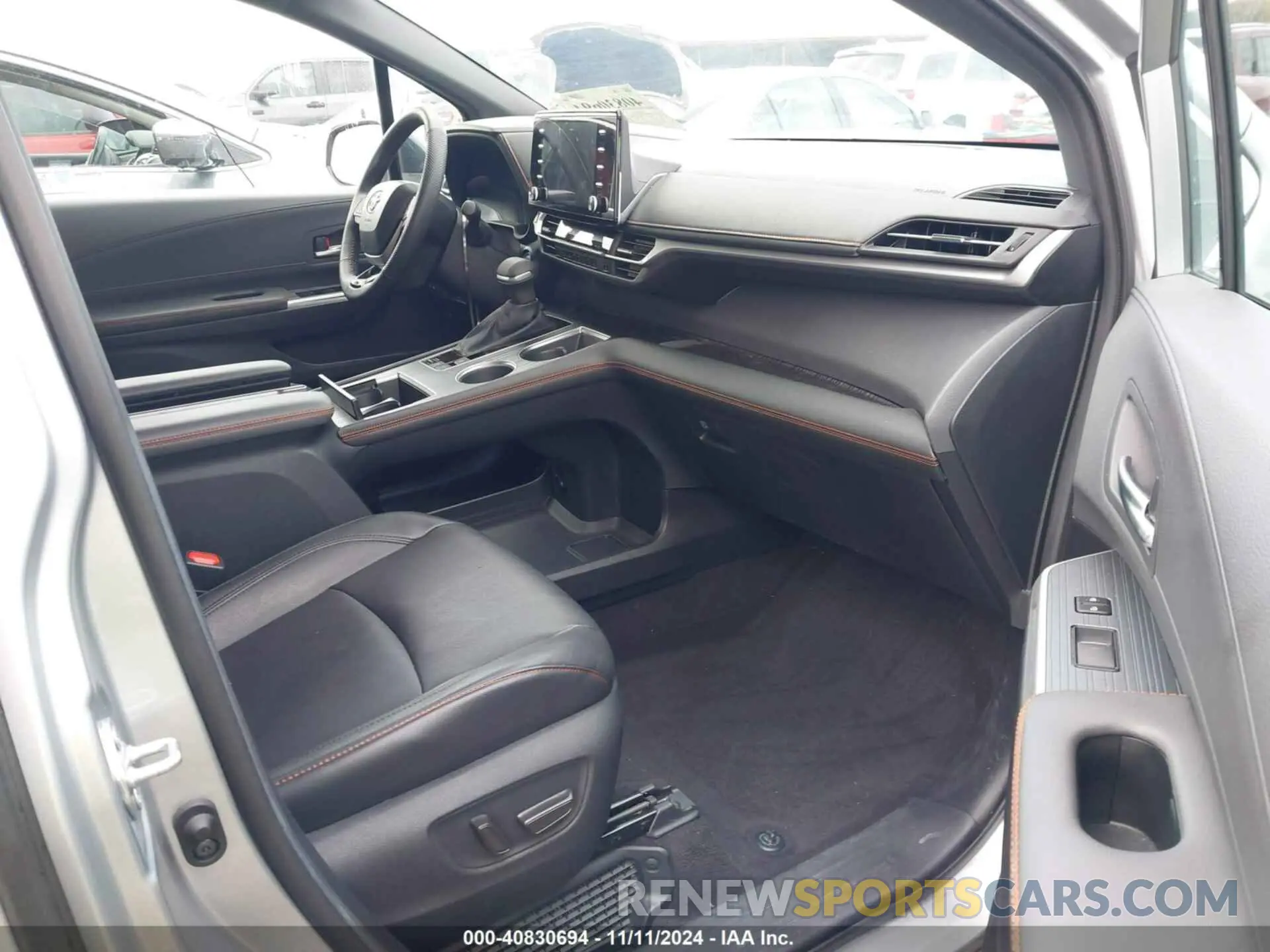5 fotografías del automóvil dañado 5TDXSKFC1PS100637 TOYOTA SIENNA 2023