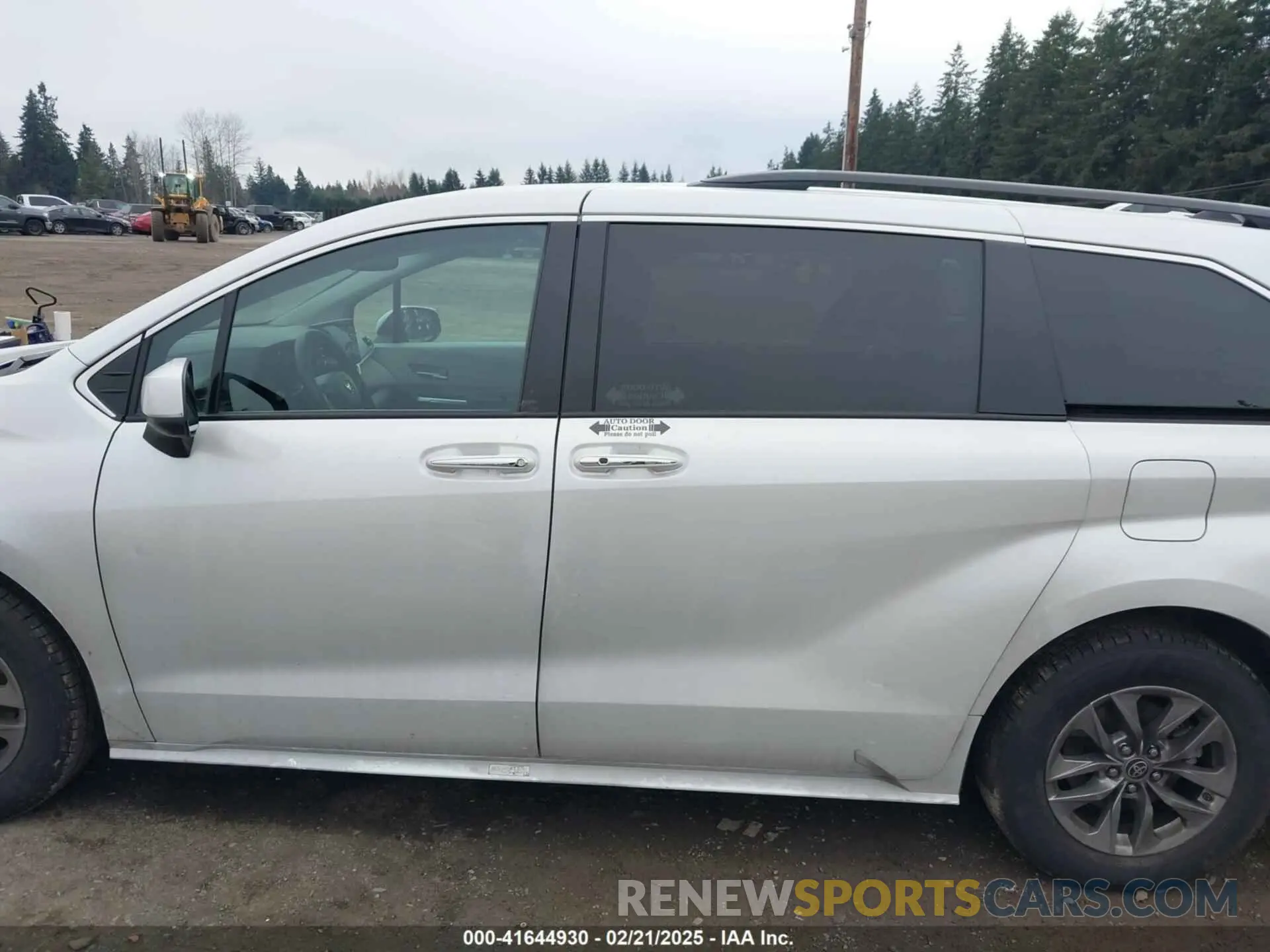 14 fotografías del automóvil dañado 5TDYRKEC2PS147984 TOYOTA SIENNA 2023