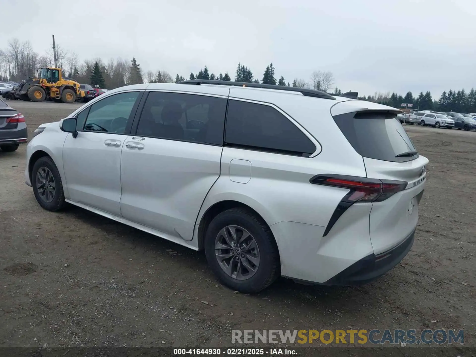 3 fotografías del automóvil dañado 5TDYRKEC2PS147984 TOYOTA SIENNA 2023