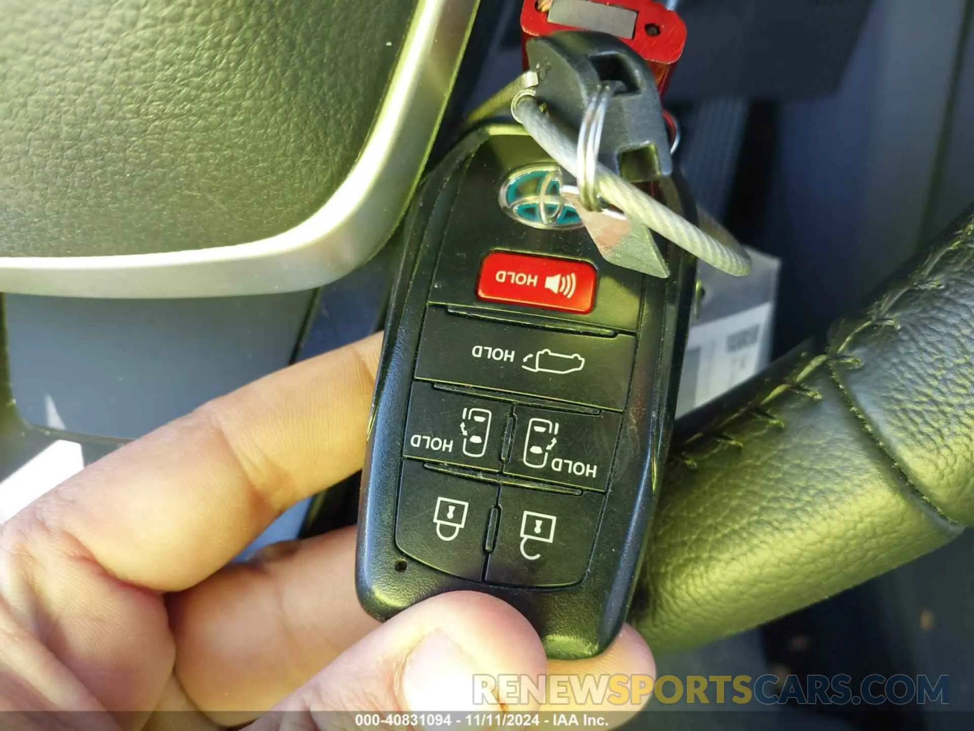 11 fotografías del automóvil dañado 5TDYRKEC6PS165369 TOYOTA SIENNA 2023