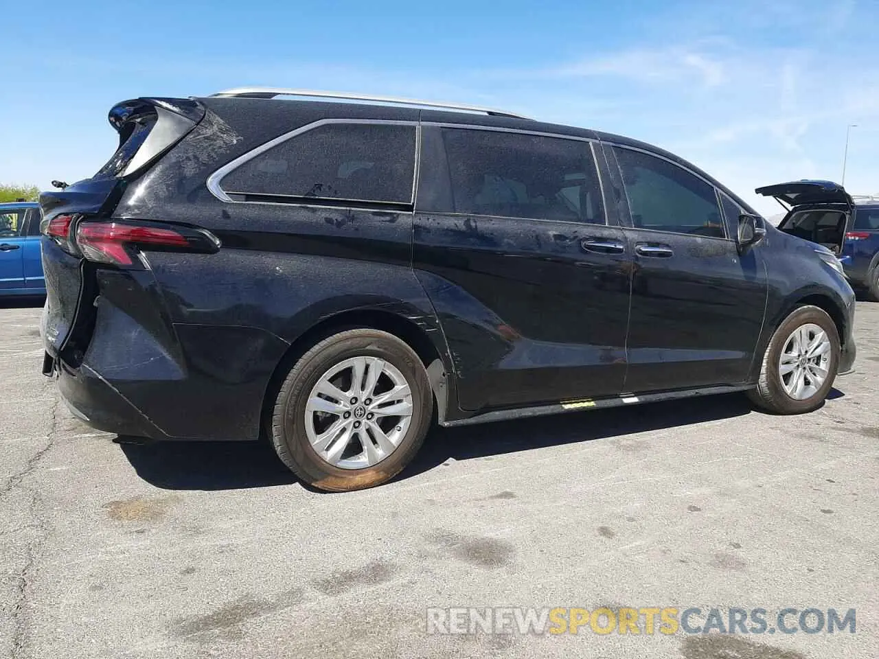 3 fotografías del automóvil dañado 5TDZRKEC3PS168542 TOYOTA SIENNA 2023