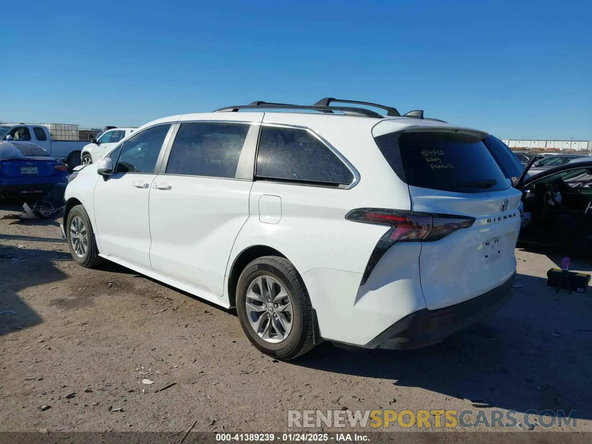 3 fotografías del automóvil dañado 5TDBRKEC0RS217006 TOYOTA SIENNA 2024