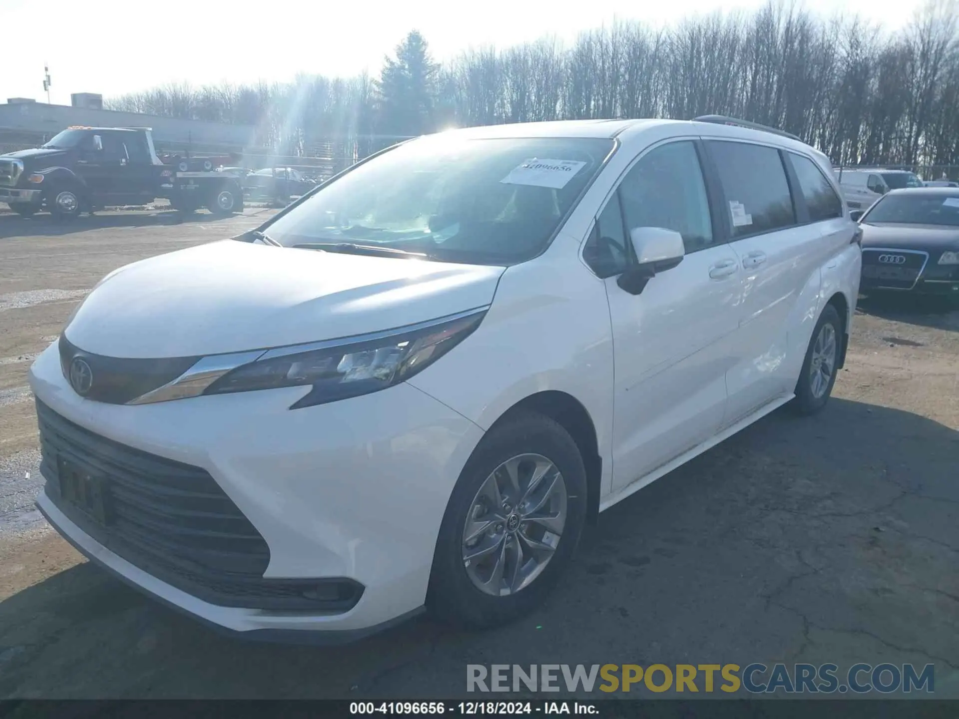 2 fotografías del automóvil dañado 5TDBSKFC9RS138713 TOYOTA SIENNA 2024