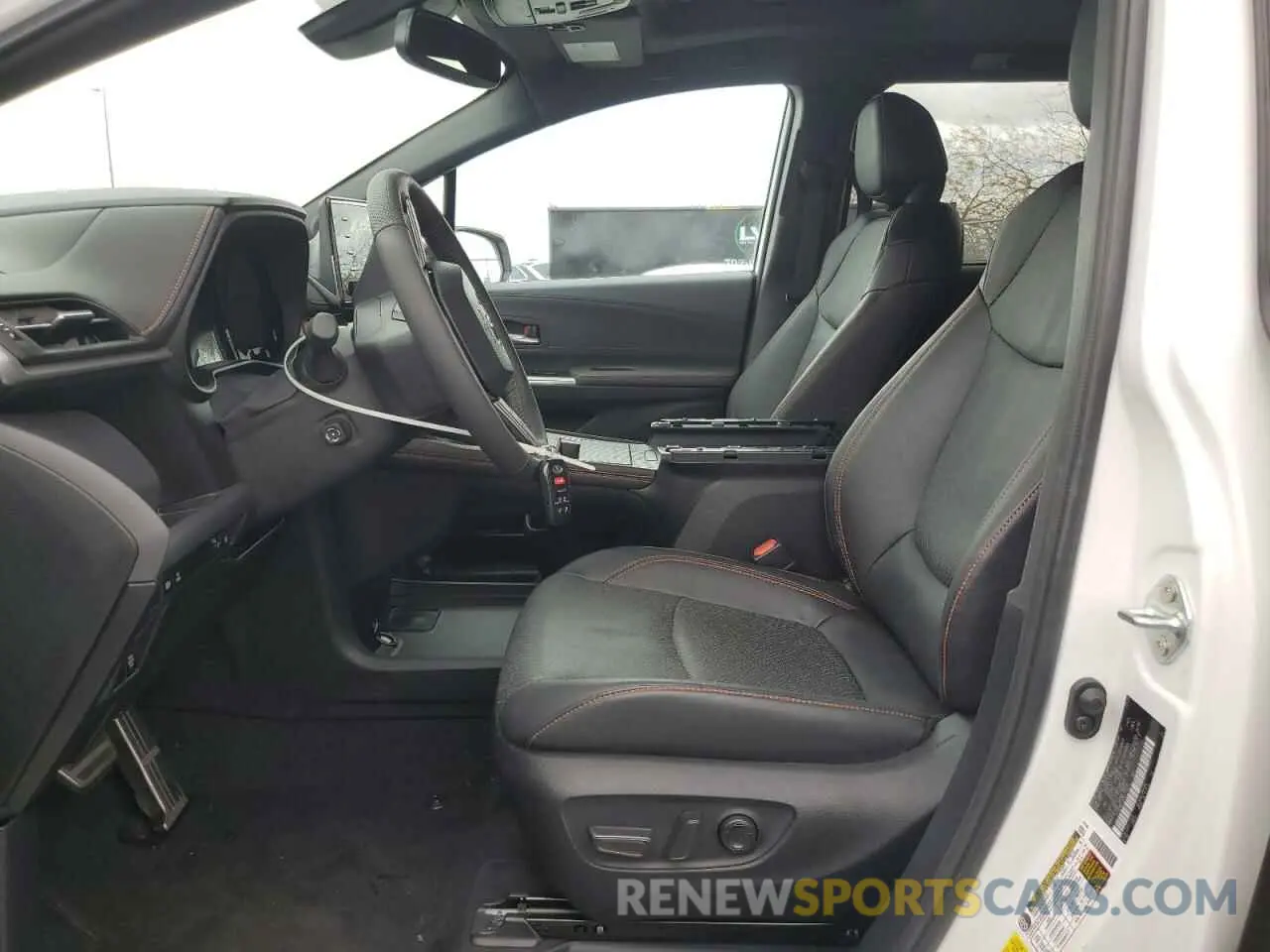 7 fotografías del automóvil dañado 5TDCRKEC0RS213915 TOYOTA SIENNA 2024