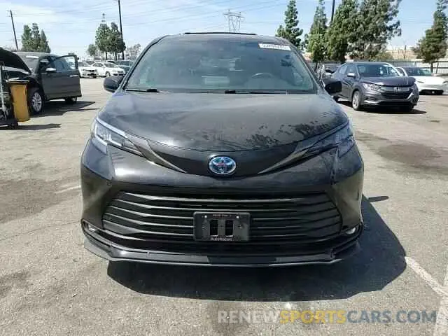 14 fotografías del automóvil dañado 5TDCSKFC4RS117272 TOYOTA SIENNA 2024