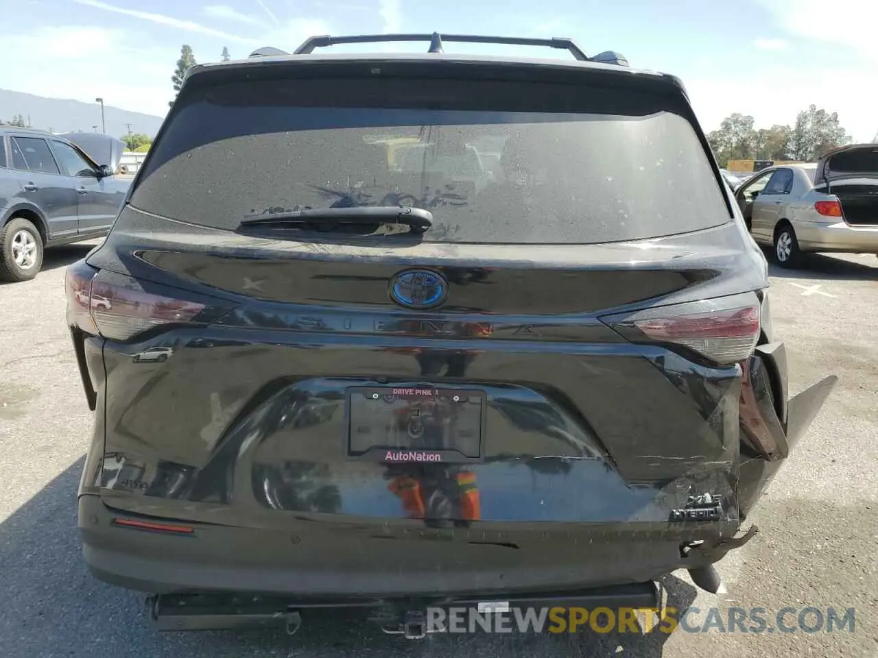 6 fotografías del automóvil dañado 5TDCSKFC4RS117272 TOYOTA SIENNA 2024