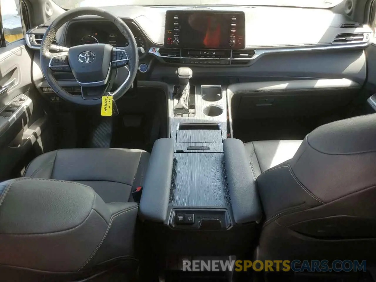 8 fotografías del automóvil dañado 5TDCSKFC4RS117272 TOYOTA SIENNA 2024