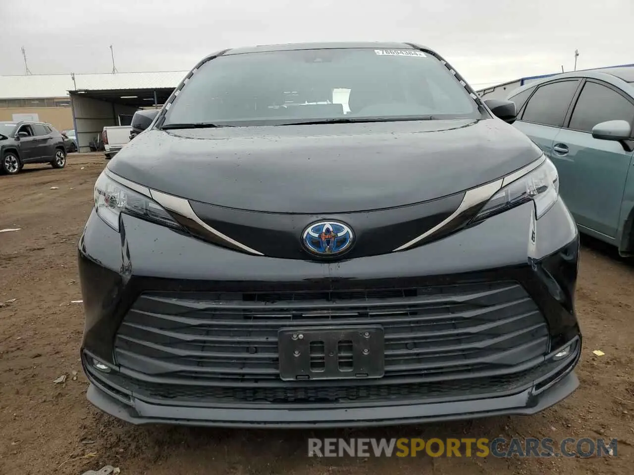 5 fotografías del automóvil dañado 5TDCSKFC6RS110338 TOYOTA SIENNA 2024