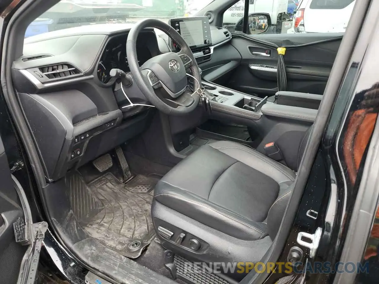 7 fotografías del automóvil dañado 5TDCSKFC6RS110338 TOYOTA SIENNA 2024