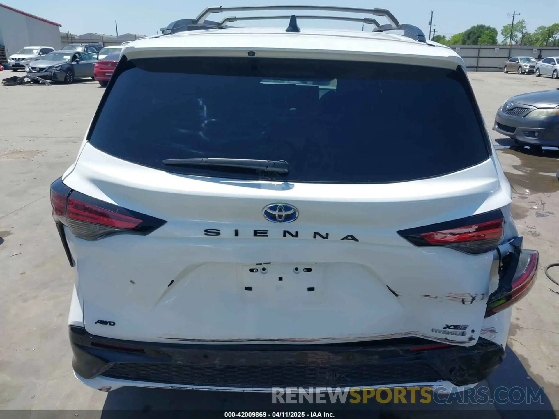 16 fotografías del automóvil dañado 5TDCSKFC8RS115976 TOYOTA SIENNA 2024
