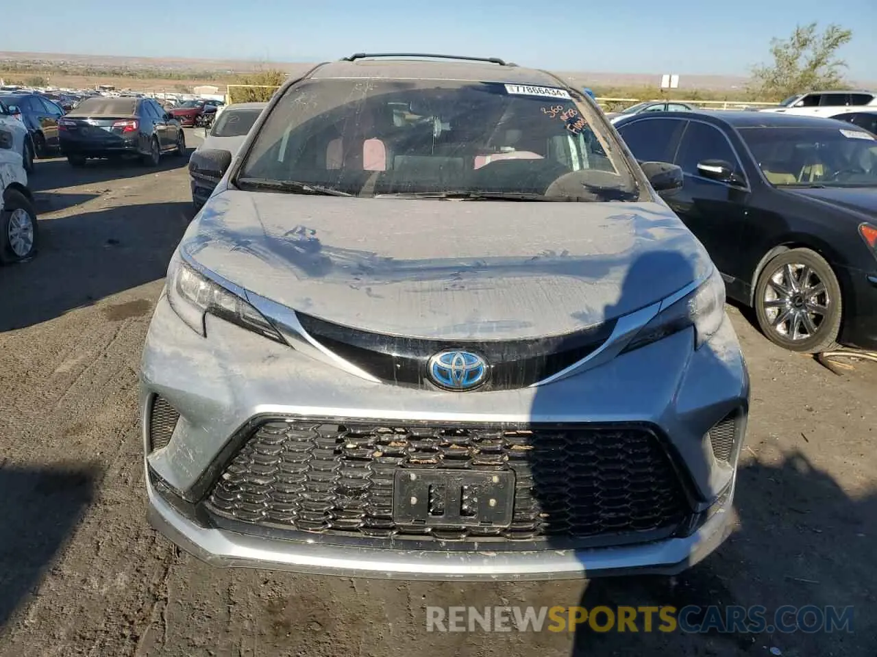 5 fotografías del automóvil dañado 5TDDRKEC3RS216263 TOYOTA SIENNA 2024