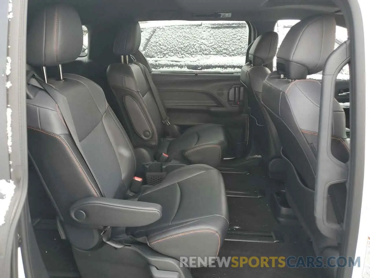 11 fotografías del automóvil dañado 5TDDSKFC6RS134000 TOYOTA SIENNA 2024