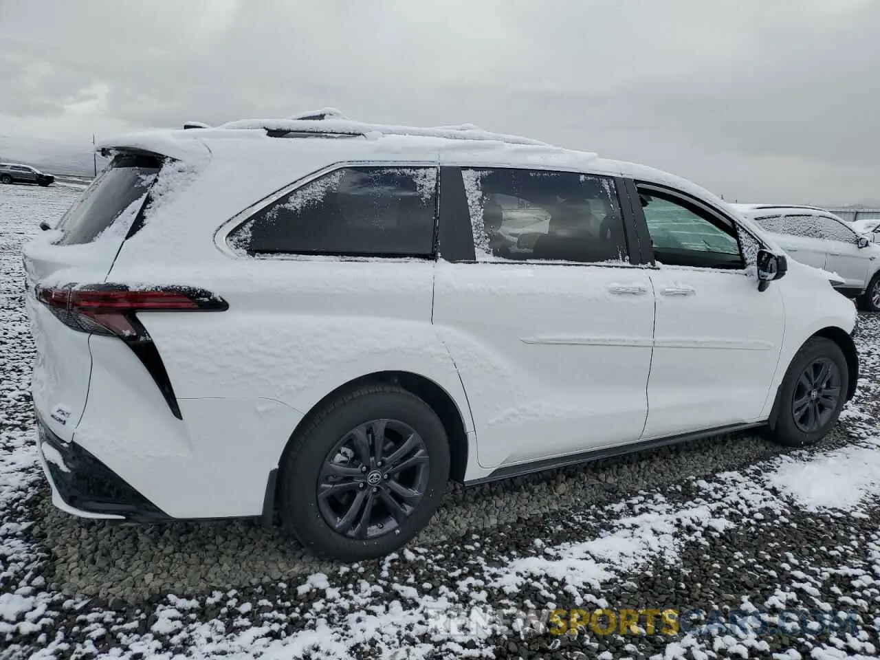 3 fotografías del automóvil dañado 5TDDSKFC6RS134000 TOYOTA SIENNA 2024
