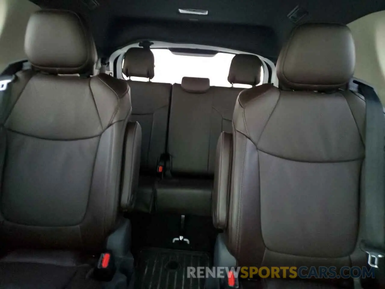 10 fotografías del automóvil dañado 5TDERKEC1RS186362 TOYOTA SIENNA 2024