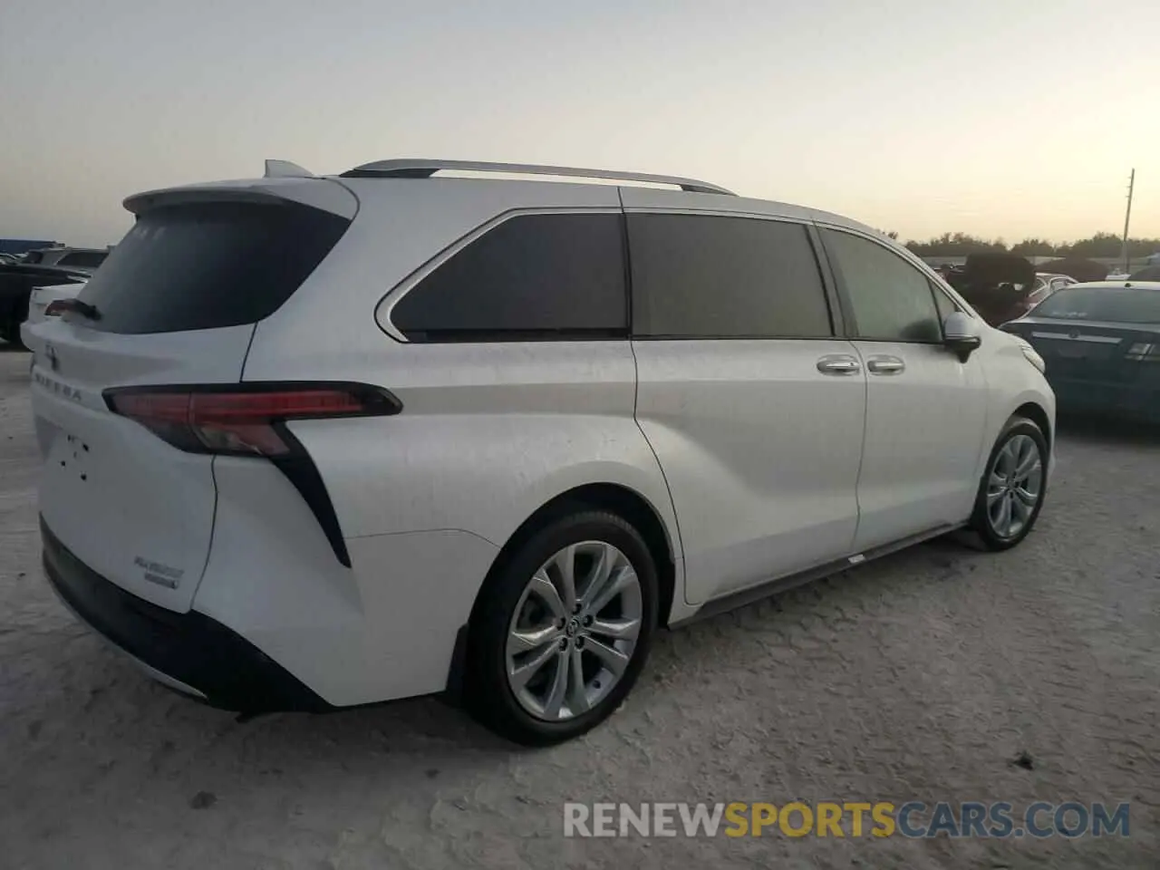 3 fotografías del automóvil dañado 5TDERKEC1RS186362 TOYOTA SIENNA 2024