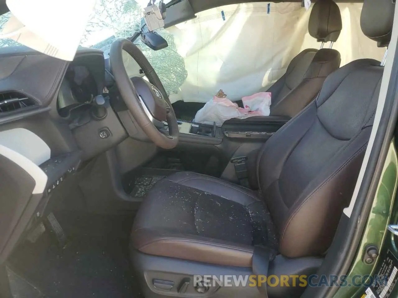 7 fotografías del automóvil dañado 5TDERKEC2RS190050 TOYOTA SIENNA 2024