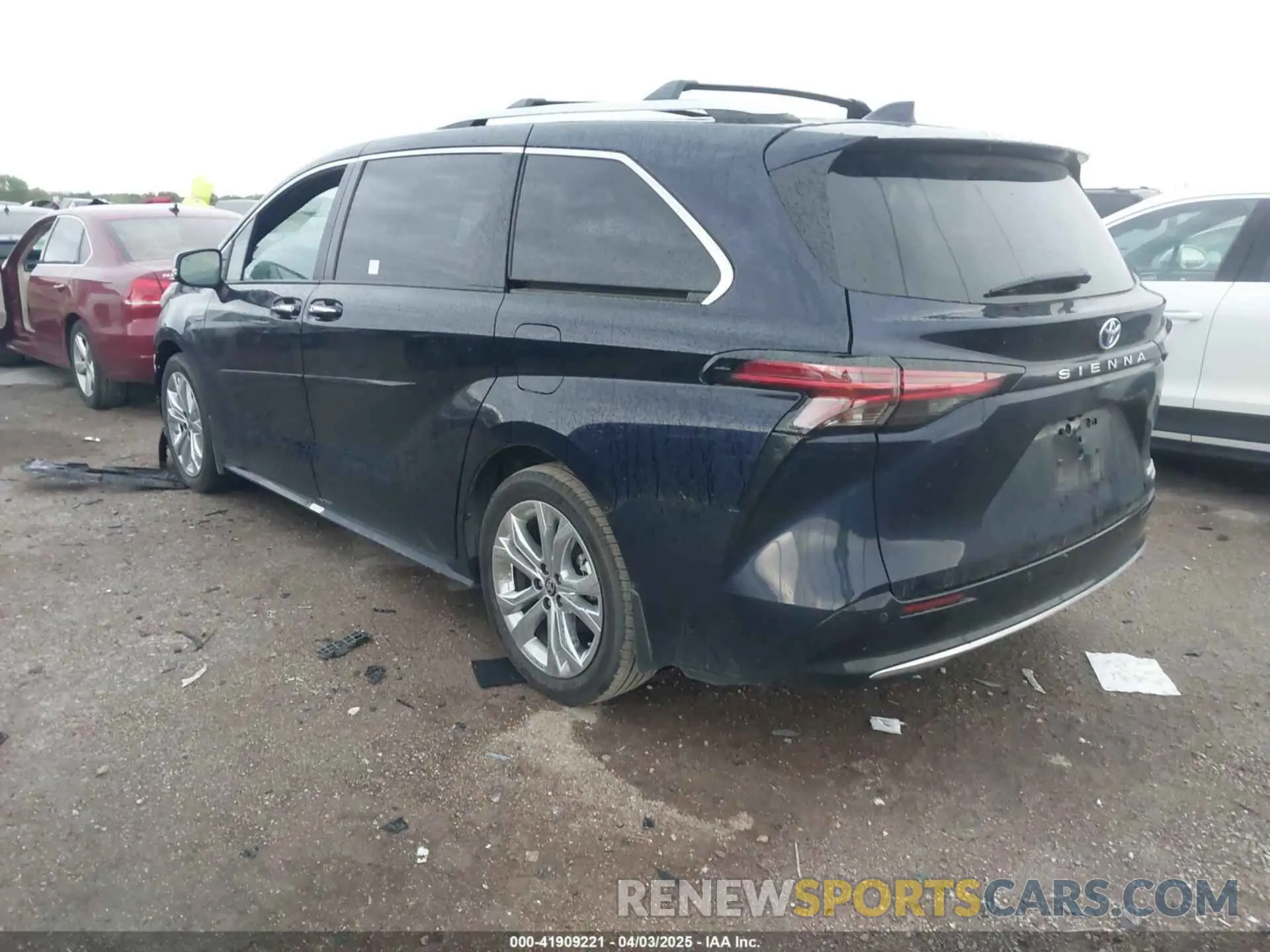 3 fotografías del automóvil dañado 5TDERKEC3RS205588 TOYOTA SIENNA 2024