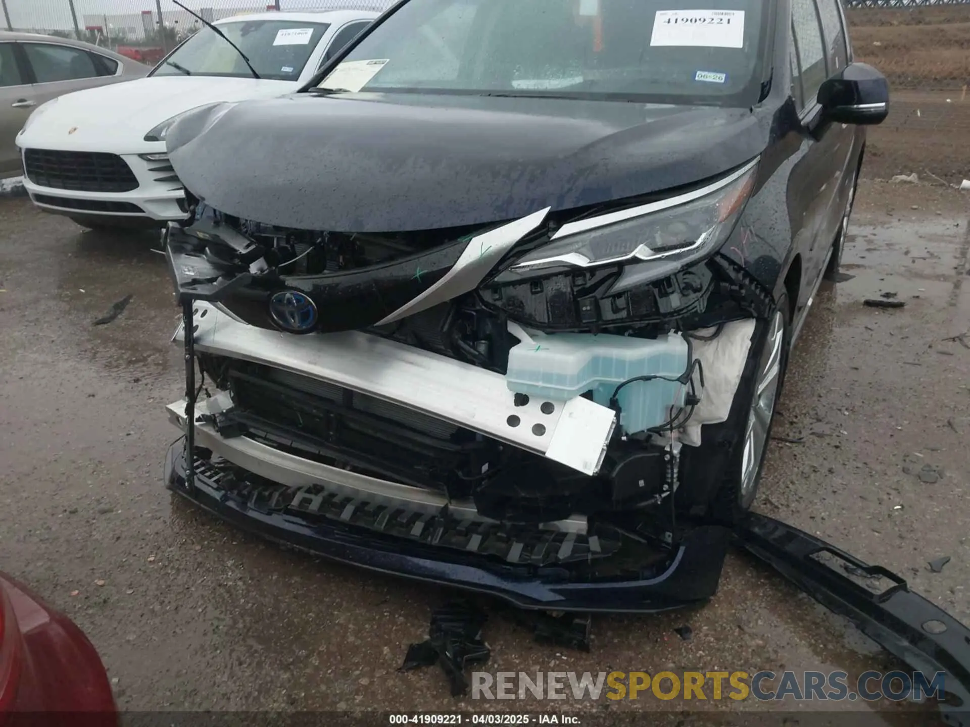 6 fotografías del automóvil dañado 5TDERKEC3RS205588 TOYOTA SIENNA 2024