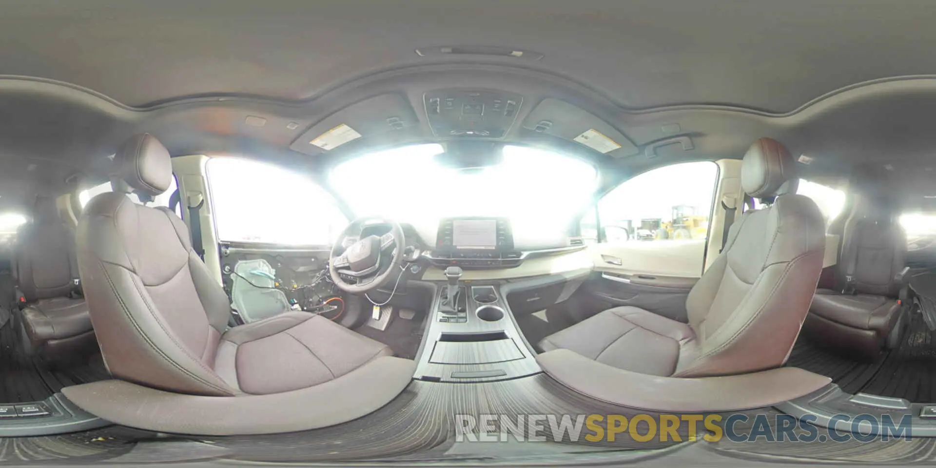 14 fotografías del automóvil dañado 5TDERKEC7RS222510 TOYOTA SIENNA 2024