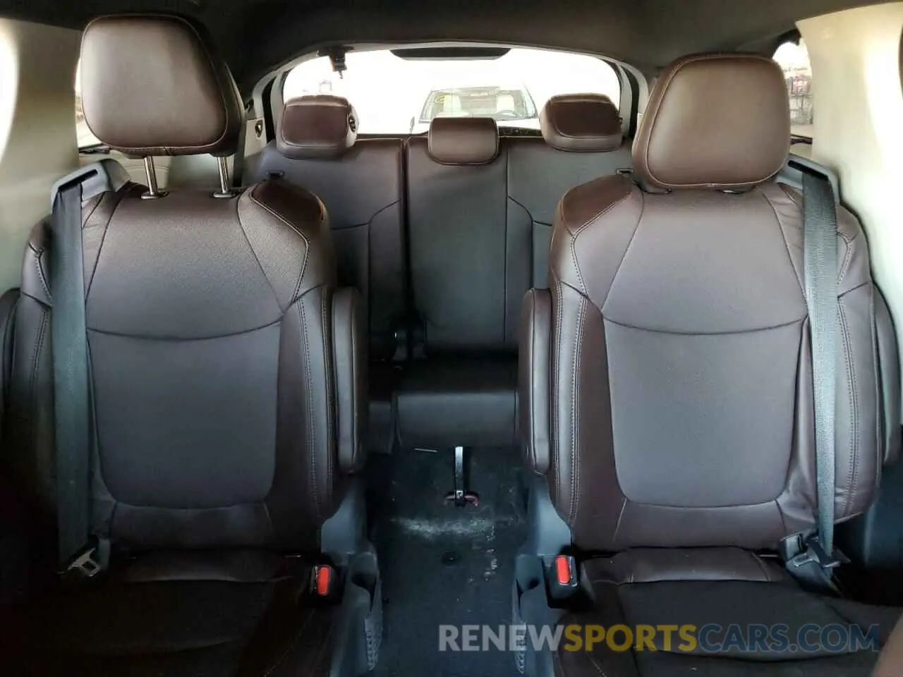10 fotografías del automóvil dañado 5TDESKFC2RS128067 TOYOTA SIENNA 2024