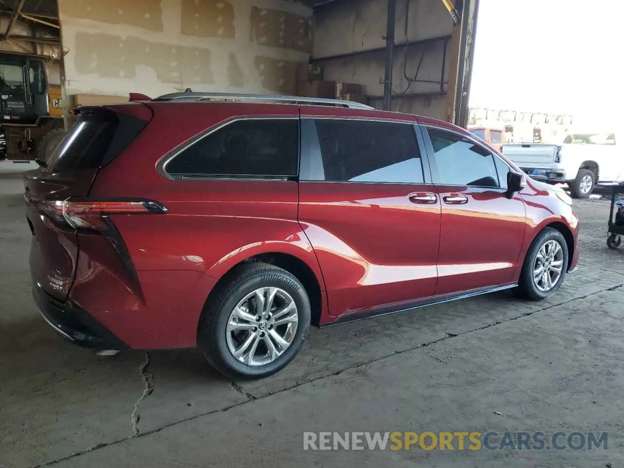 3 fotografías del automóvil dañado 5TDESKFC2RS128067 TOYOTA SIENNA 2024