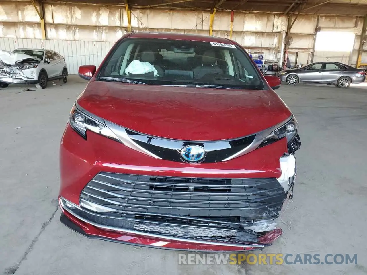 5 fotografías del automóvil dañado 5TDESKFC2RS128067 TOYOTA SIENNA 2024