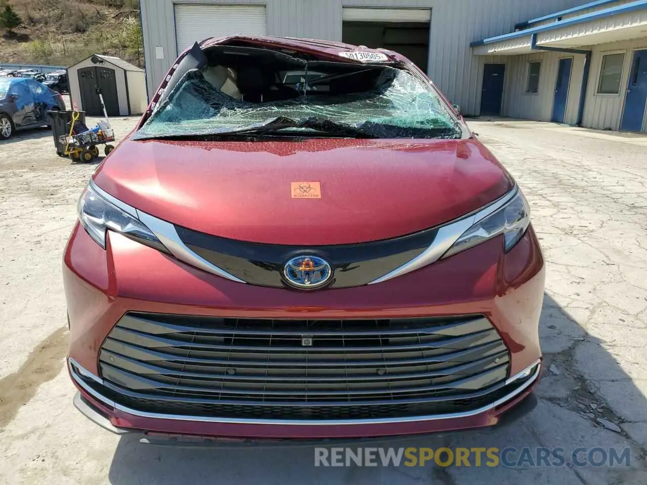 5 fotografías del automóvil dañado 5TDESKFC3RS134363 TOYOTA SIENNA 2024