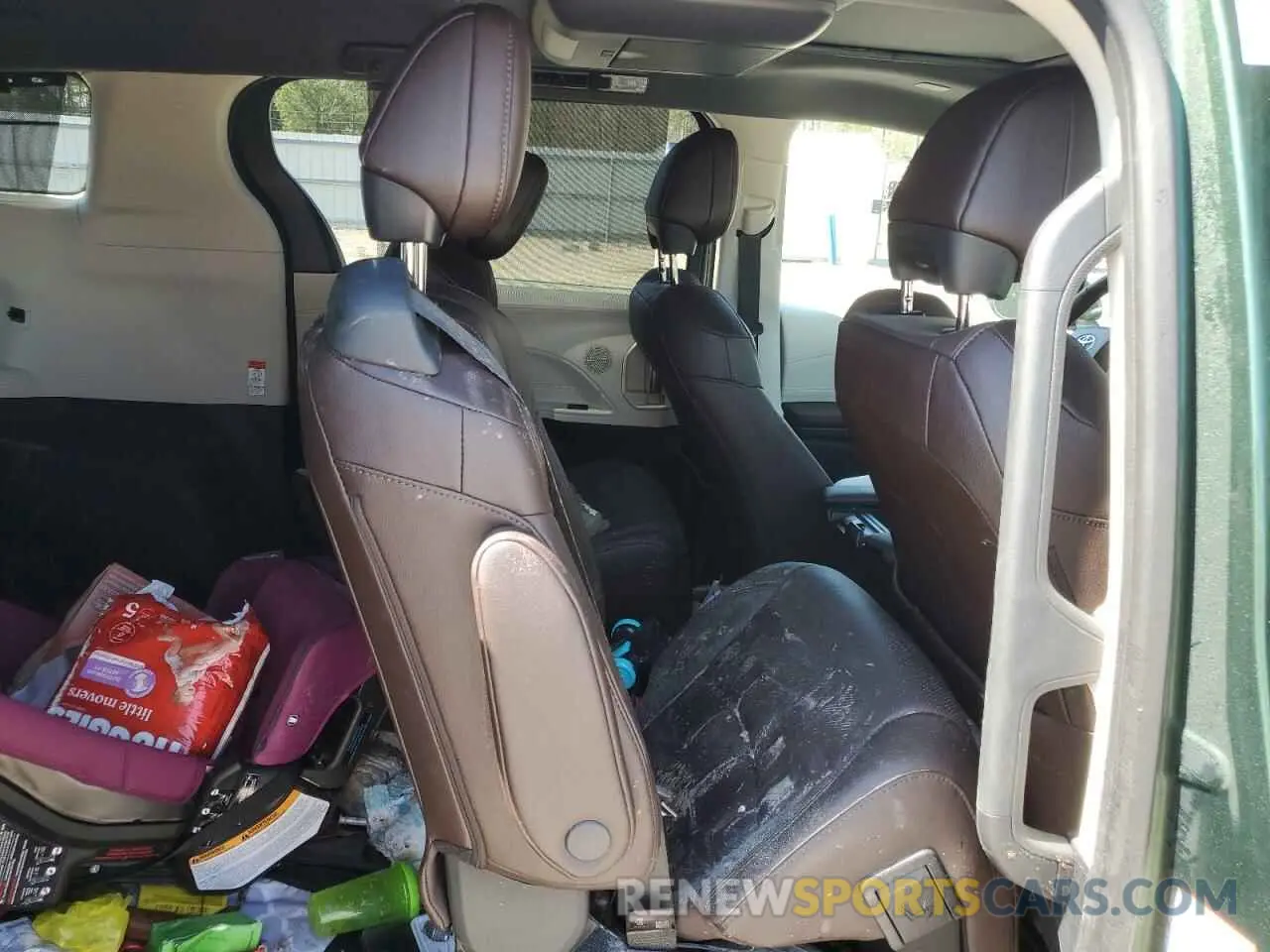 11 fotografías del automóvil dañado 5TDESKFC5RS128385 TOYOTA SIENNA 2024