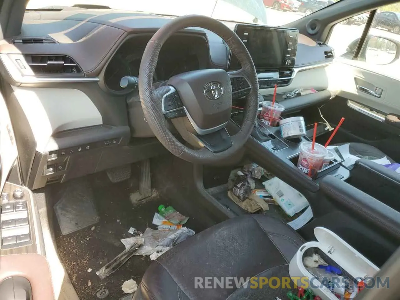 8 fotografías del automóvil dañado 5TDESKFC5RS128385 TOYOTA SIENNA 2024