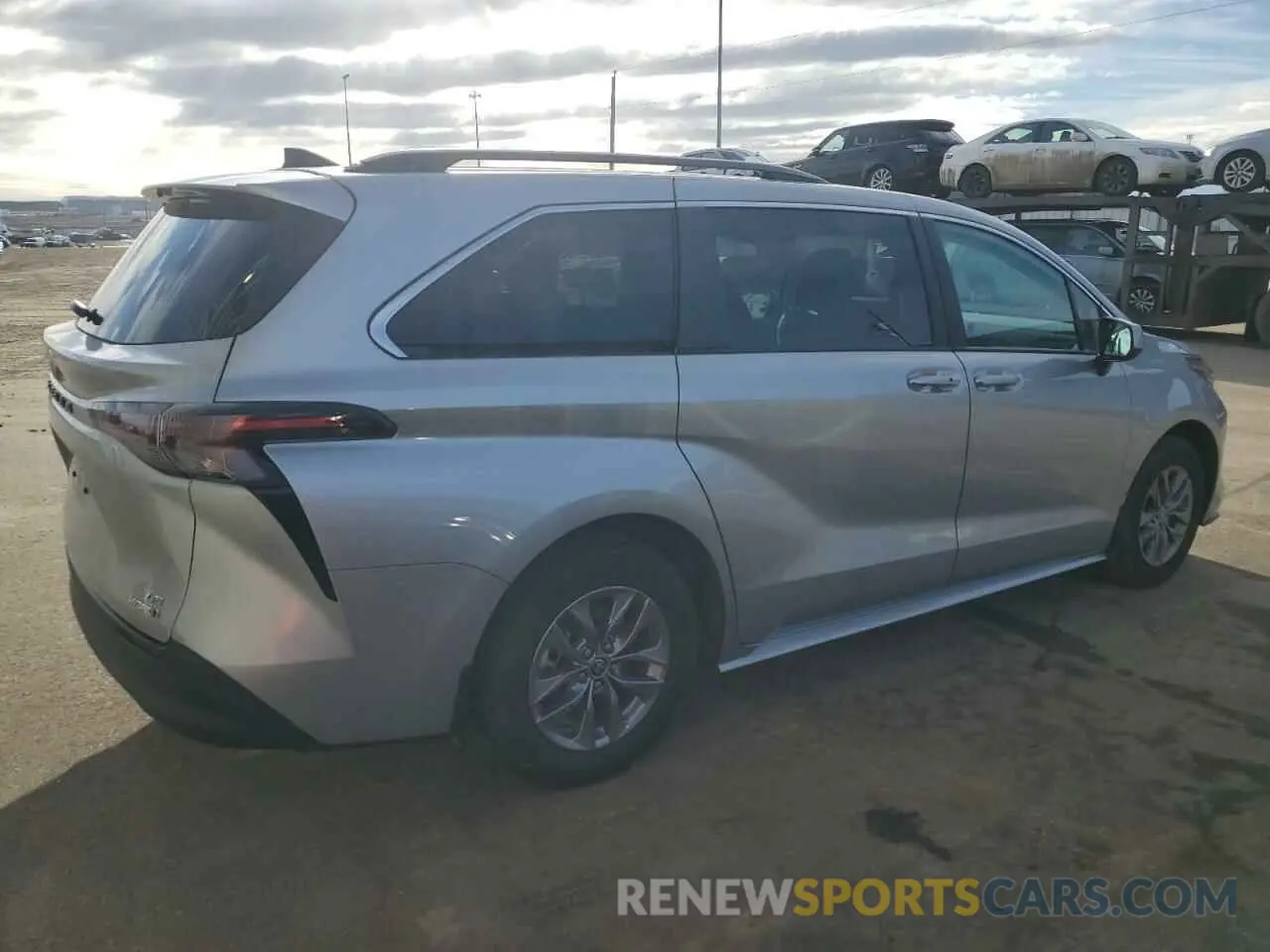 3 fotografías del automóvil dañado 5TDGRKEC7RS197259 TOYOTA SIENNA 2024