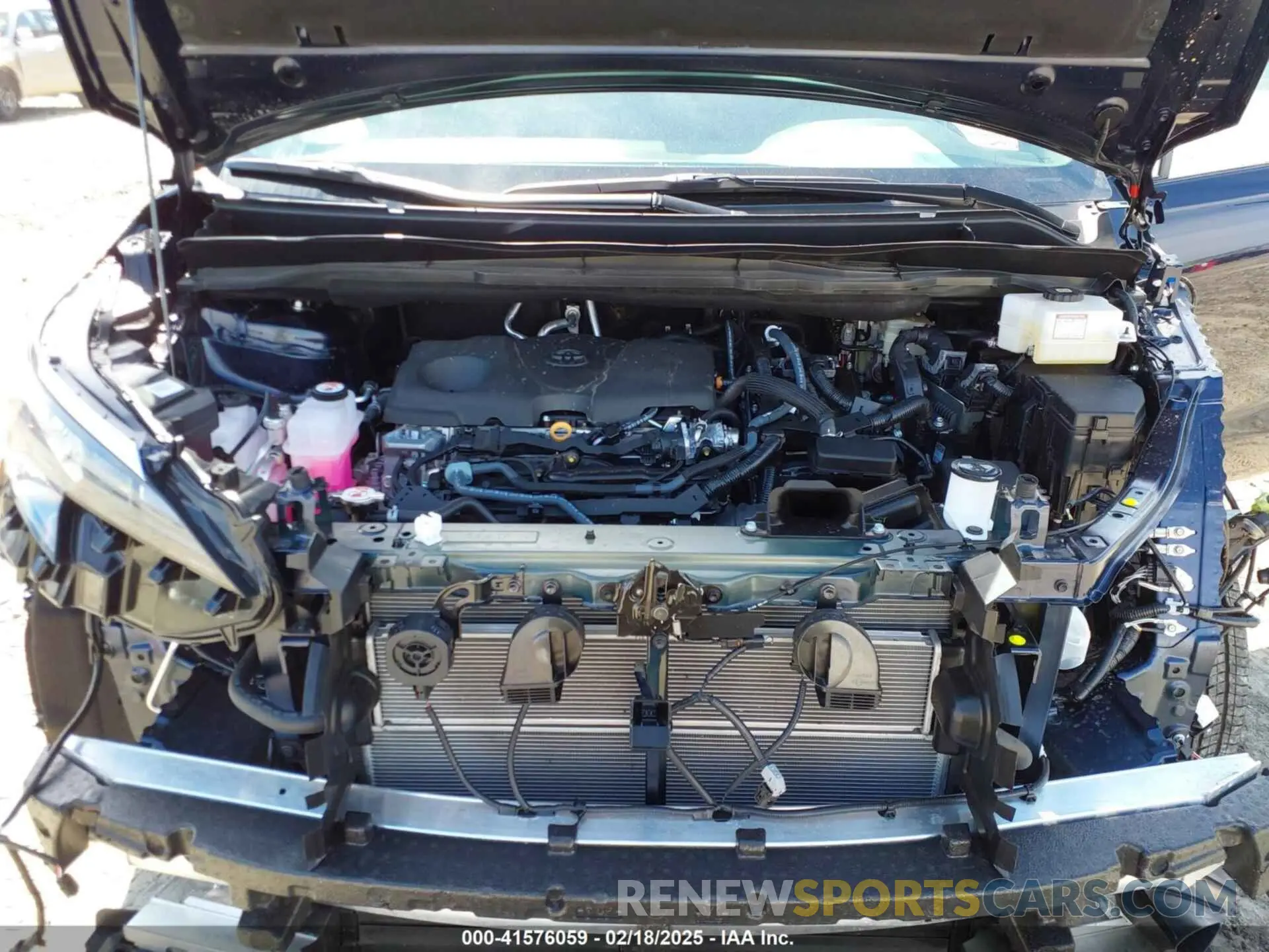 10 fotografías del automóvil dañado 5TDJRKEC0RS220788 TOYOTA SIENNA 2024
