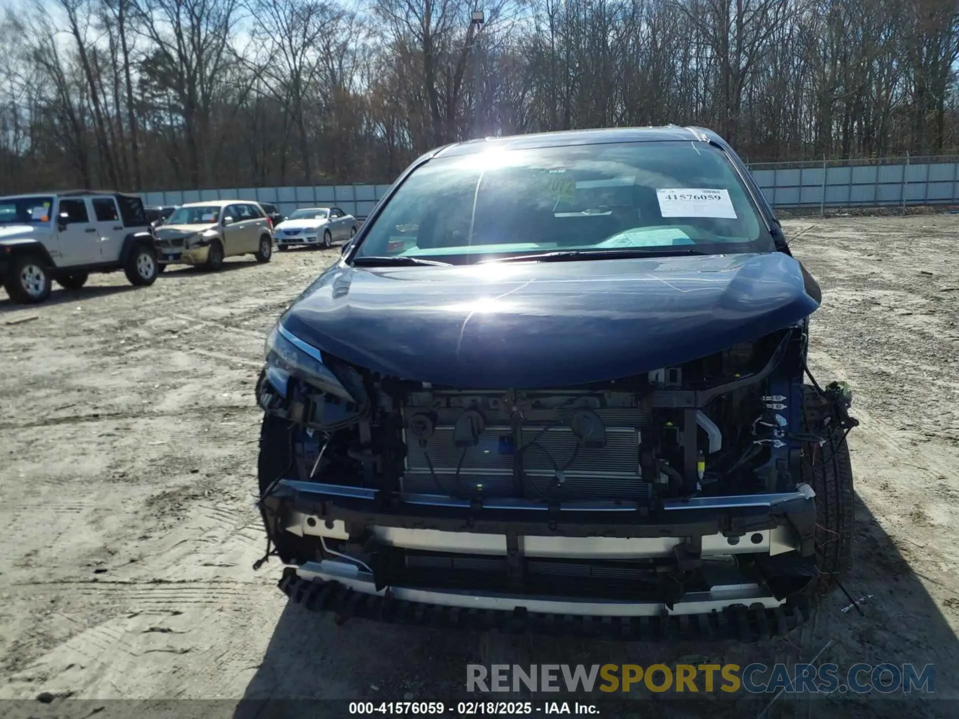 13 fotografías del automóvil dañado 5TDJRKEC0RS220788 TOYOTA SIENNA 2024