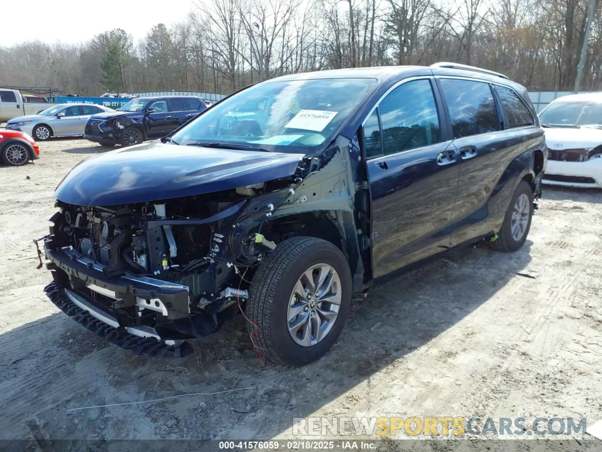 2 fotografías del automóvil dañado 5TDJRKEC0RS220788 TOYOTA SIENNA 2024