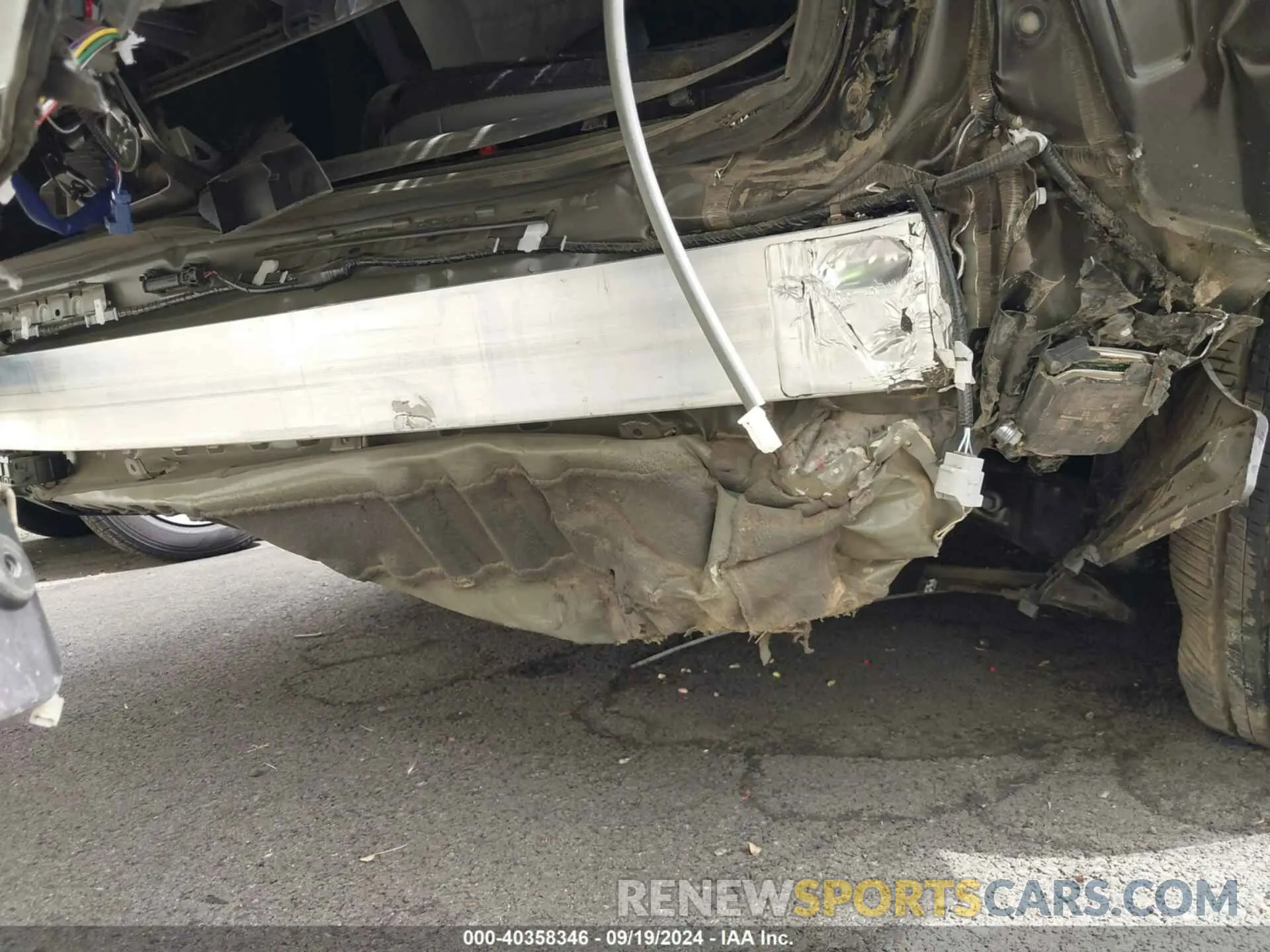 6 fotografías del automóvil dañado 5TDJRKEC6RS197176 TOYOTA SIENNA 2024