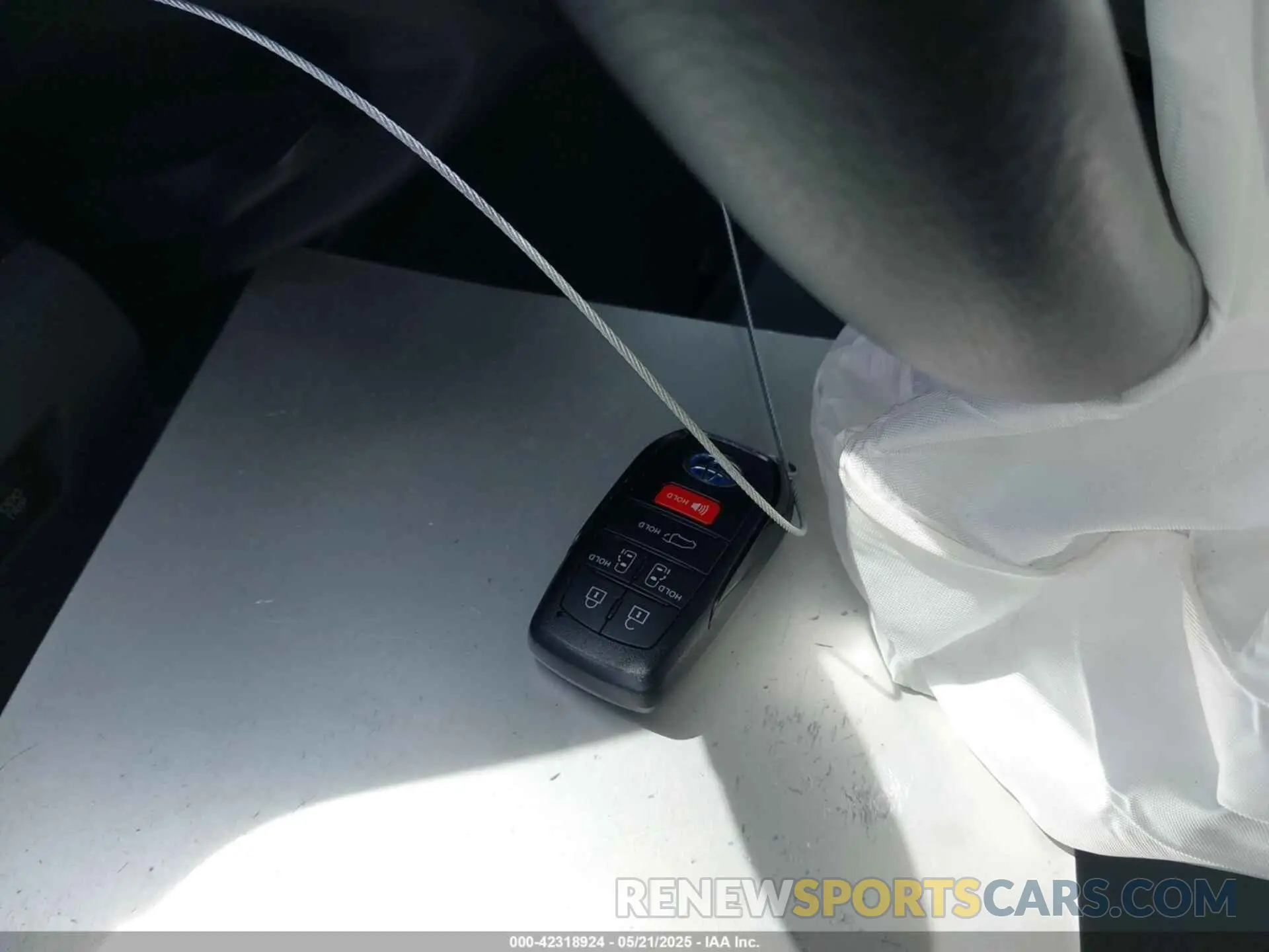11 fotografías del automóvil dañado 5TDJRKEC7RS219623 TOYOTA SIENNA 2024