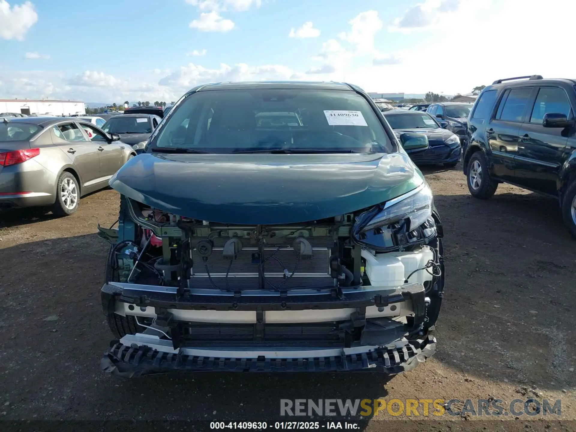 13 fotografías del automóvil dañado 5TDJSKFC7RS135935 TOYOTA SIENNA 2024