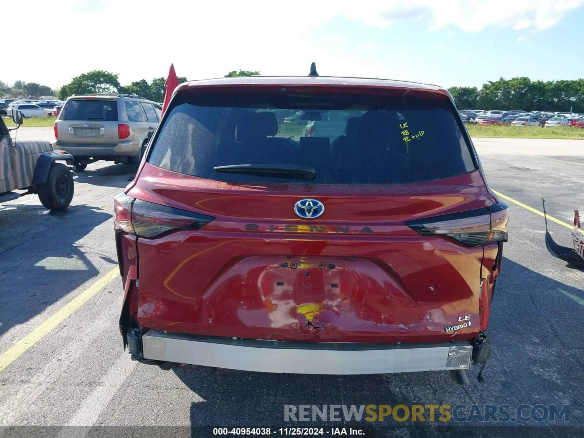 6 fotografías del automóvil dañado 5TDKRKEC0RS188803 TOYOTA SIENNA 2024