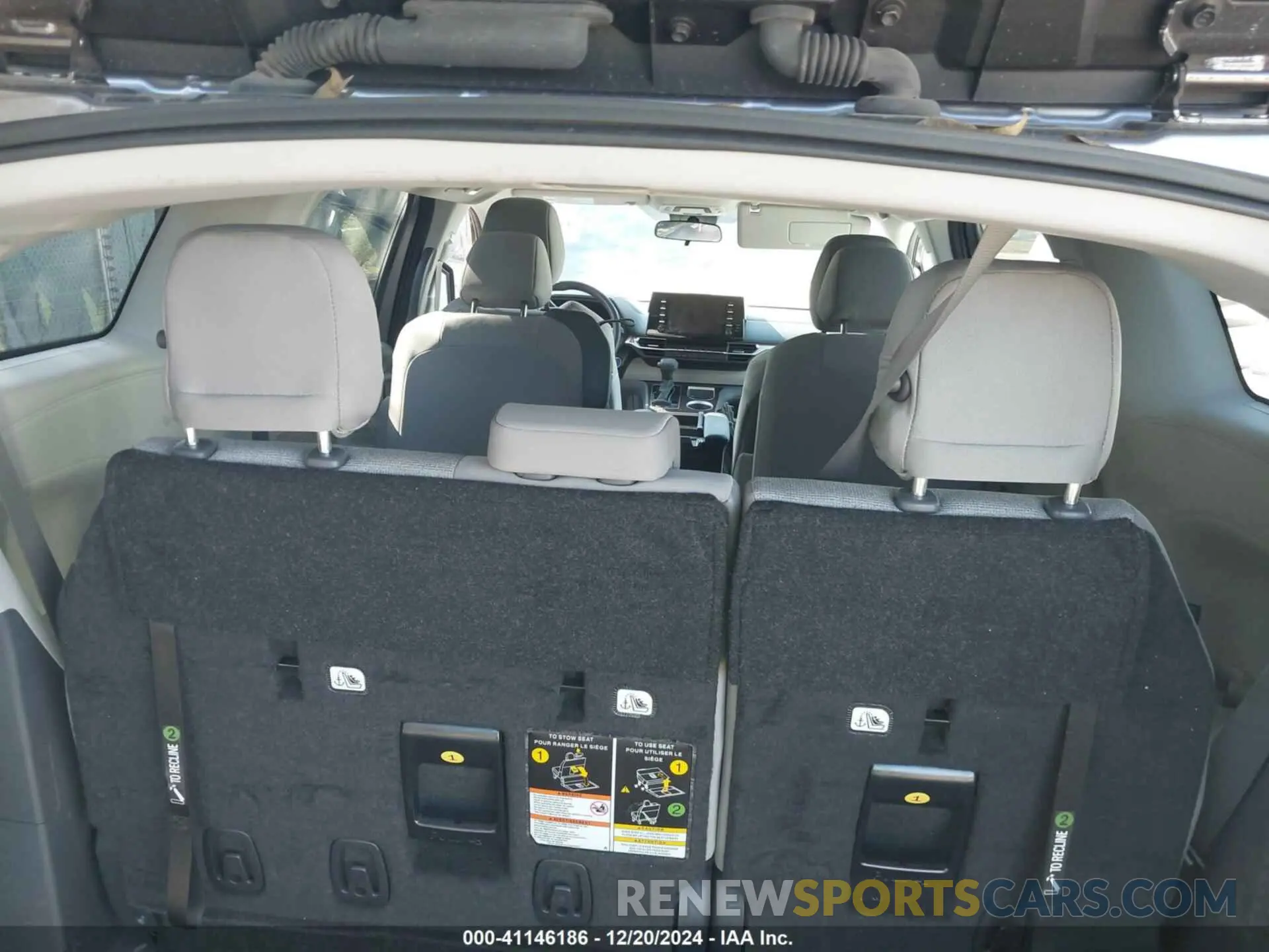 8 fotografías del automóvil dañado 5TDKRKEC6RS198963 TOYOTA SIENNA 2024