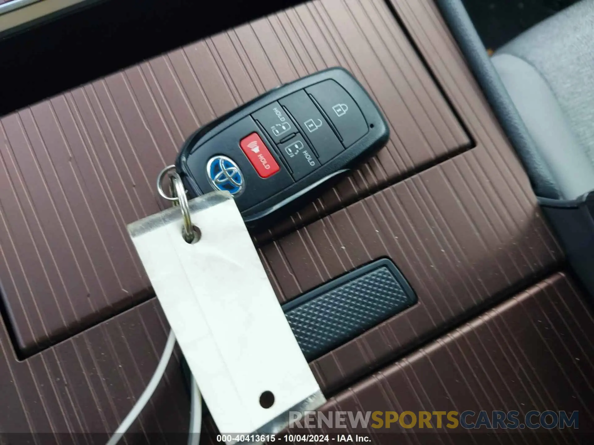 11 fotografías del automóvil dañado 5TDKSKFC1RS129035 TOYOTA SIENNA 2024