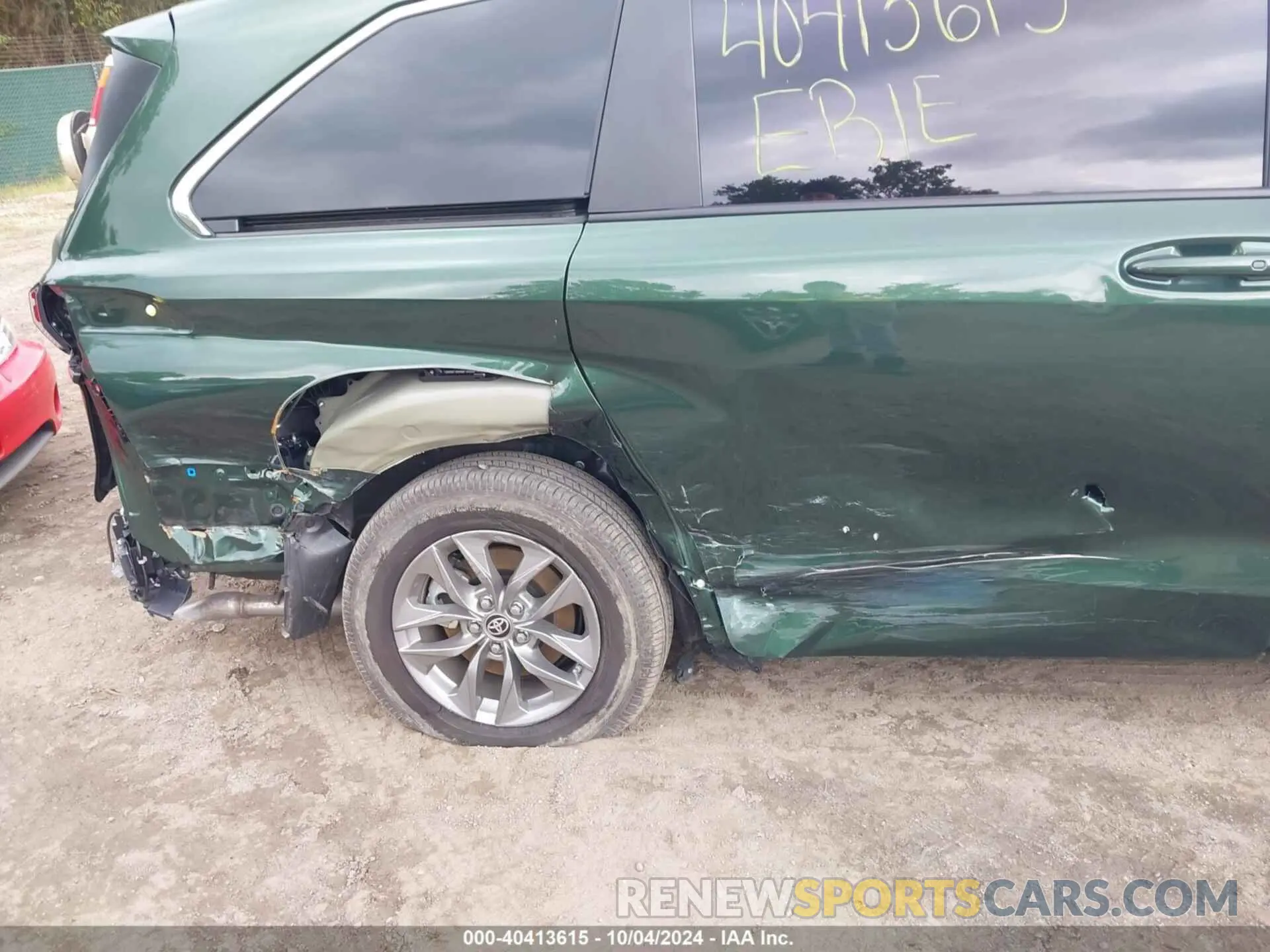 6 fotografías del automóvil dañado 5TDKSKFC1RS129035 TOYOTA SIENNA 2024