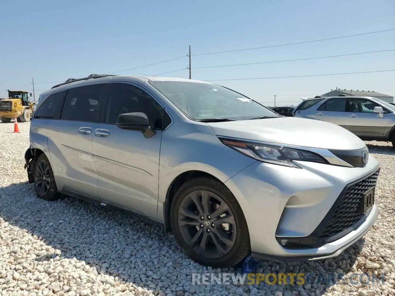 4 fotografías del automóvil dañado 5TDXRKEC0RS205640 TOYOTA SIENNA 2024