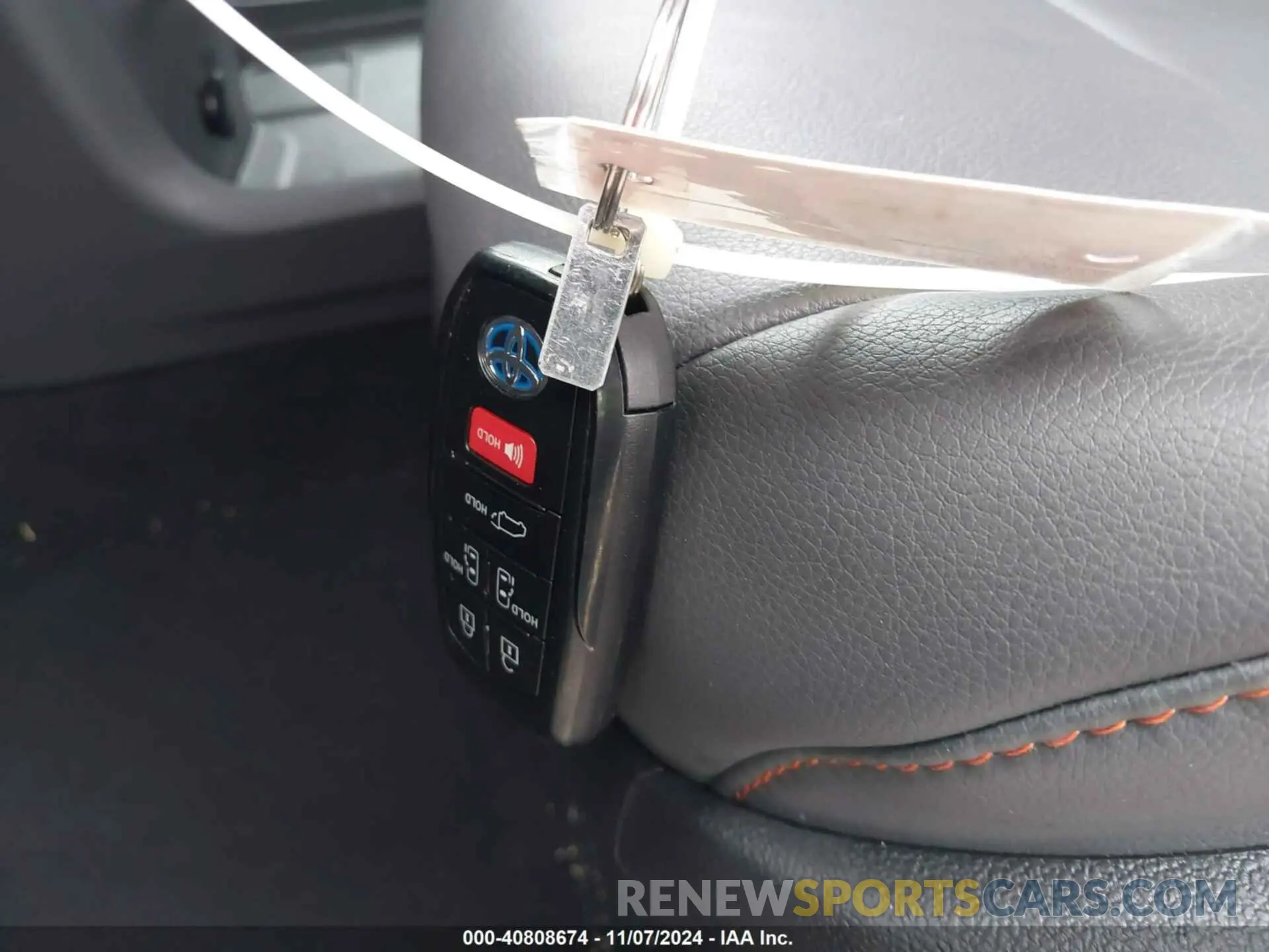 11 fotografías del automóvil dañado 5TDXRKEC1RS198486 TOYOTA SIENNA 2024
