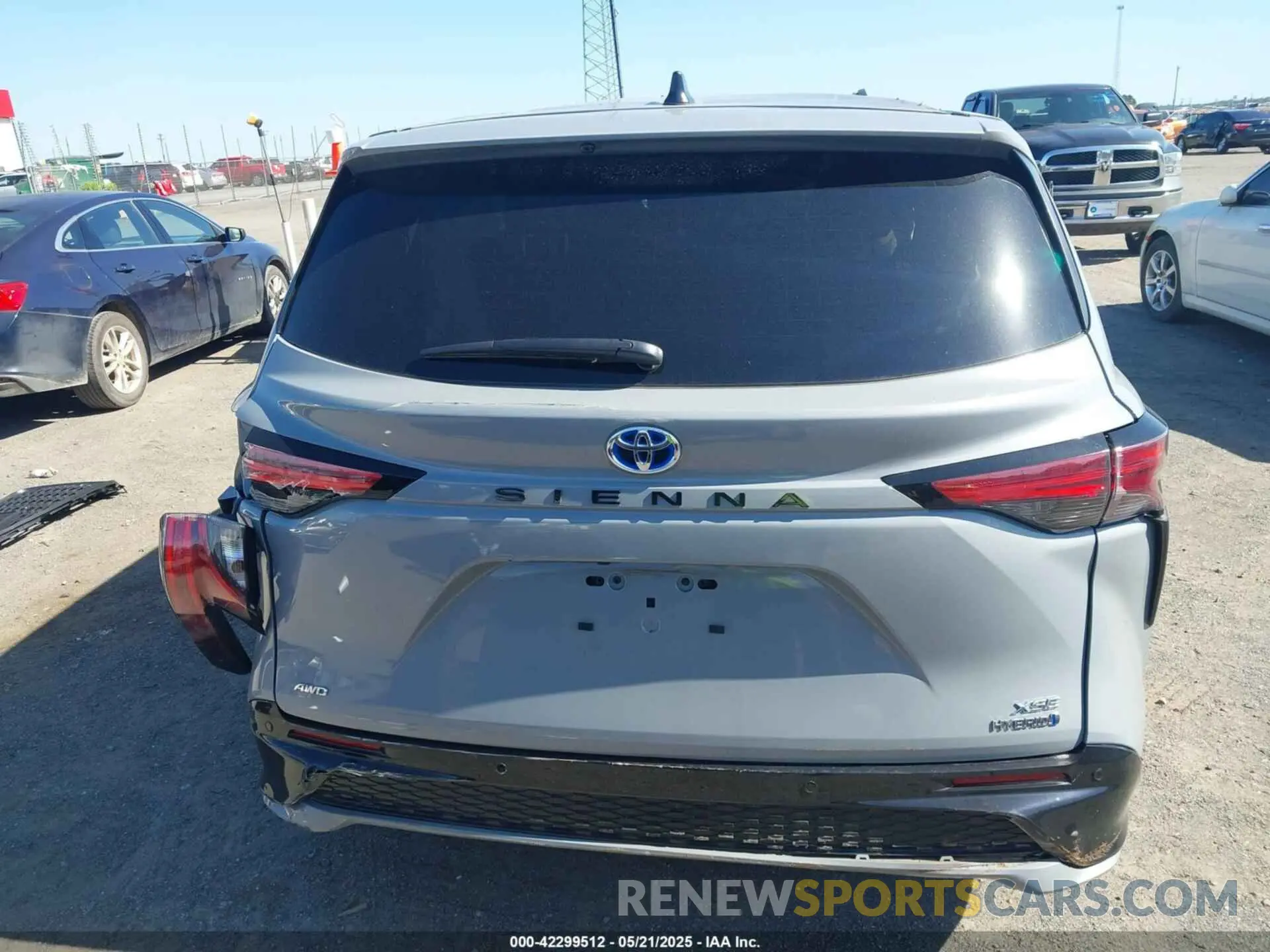 19 fotografías del automóvil dañado 5TDXSKFC0RS135429 TOYOTA SIENNA 2024