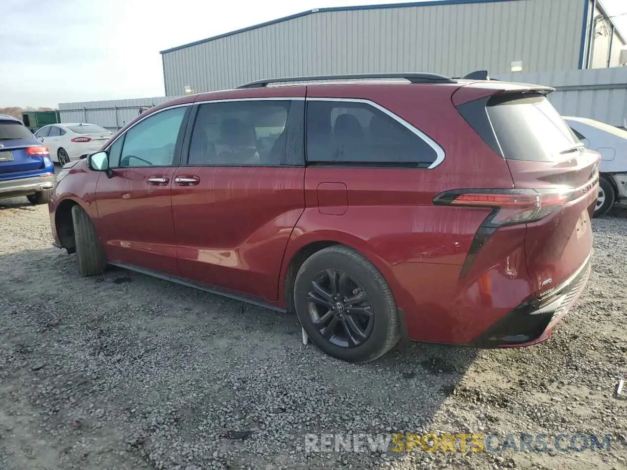 2 fotografías del automóvil dañado 5TDXSKFC4RS112915 TOYOTA SIENNA 2024