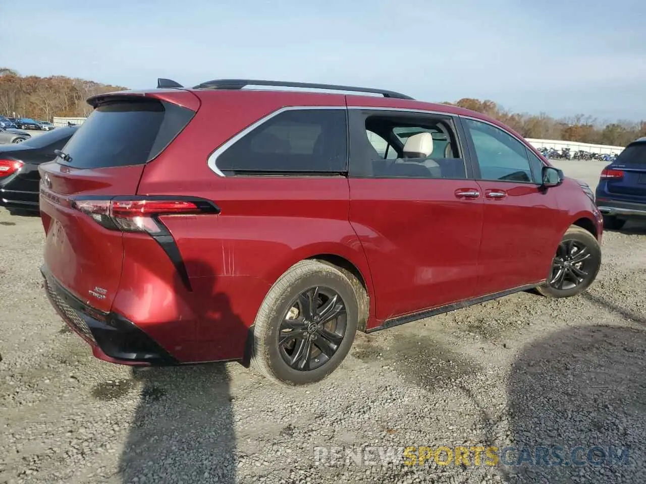 3 fotografías del automóvil dañado 5TDXSKFC4RS112915 TOYOTA SIENNA 2024