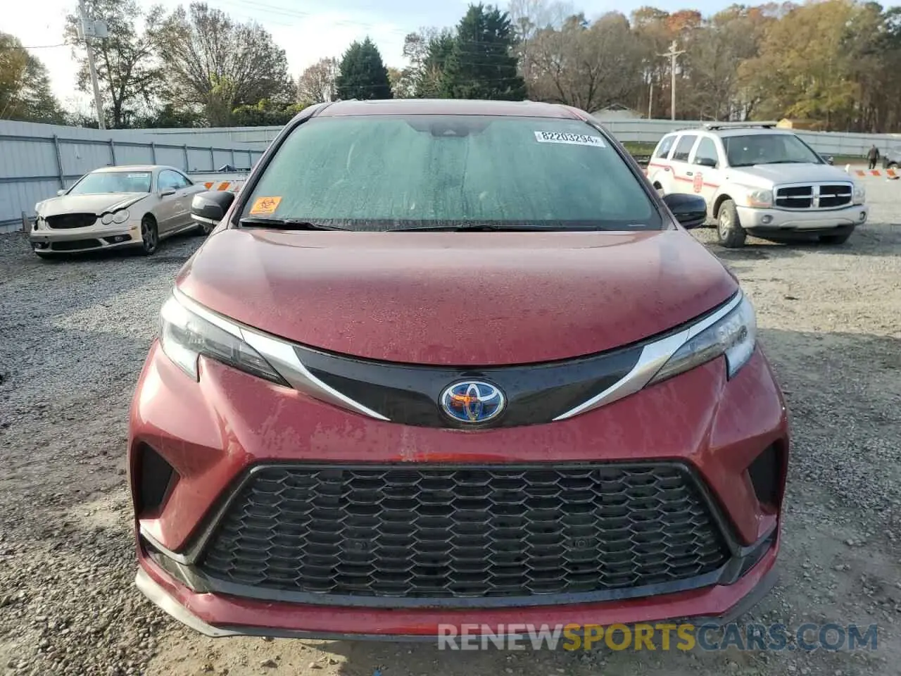 5 fotografías del automóvil dañado 5TDXSKFC4RS112915 TOYOTA SIENNA 2024