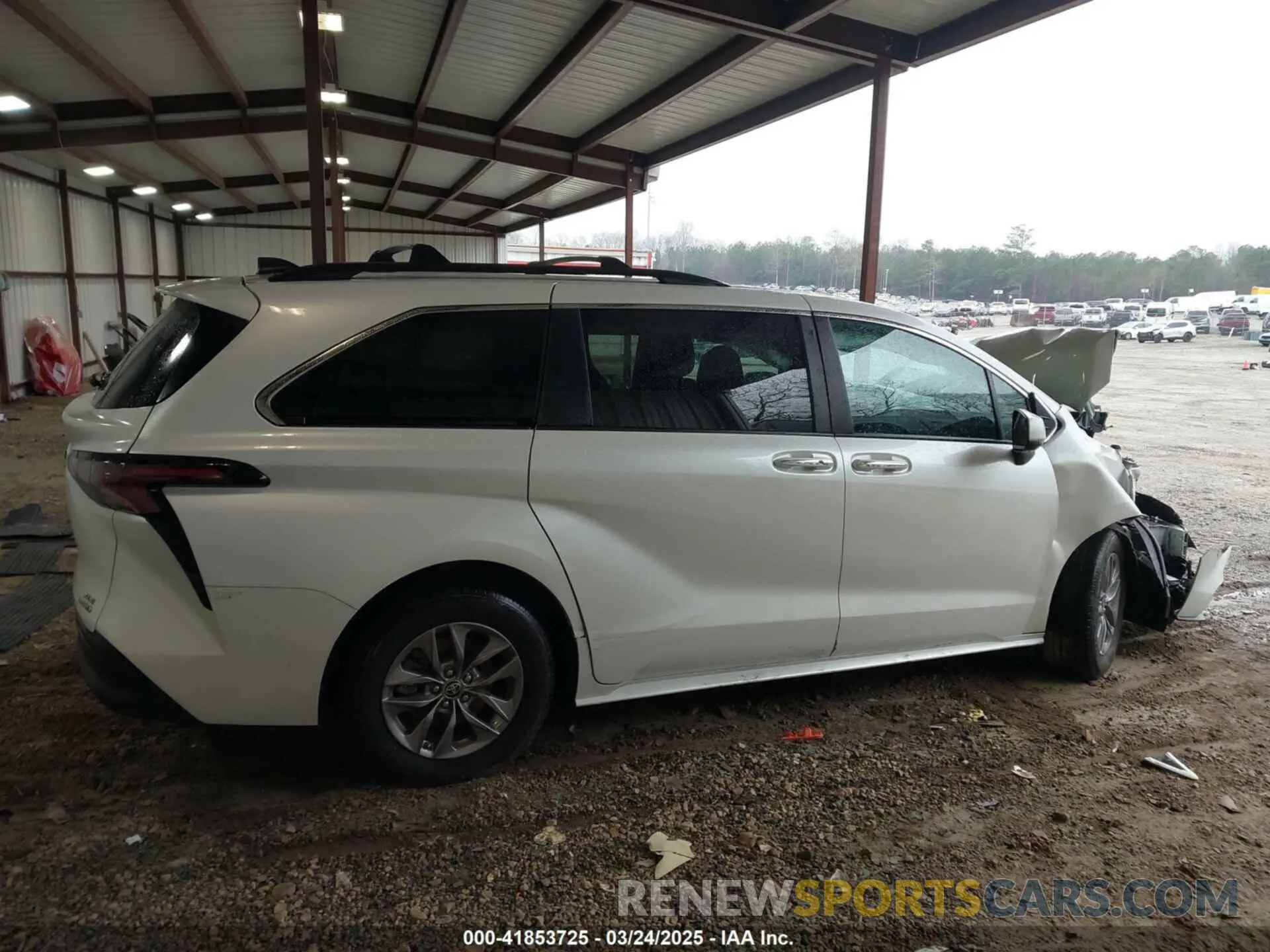 12 fotografías del automóvil dañado 5TDYRKEC3RS190684 TOYOTA SIENNA 2024
