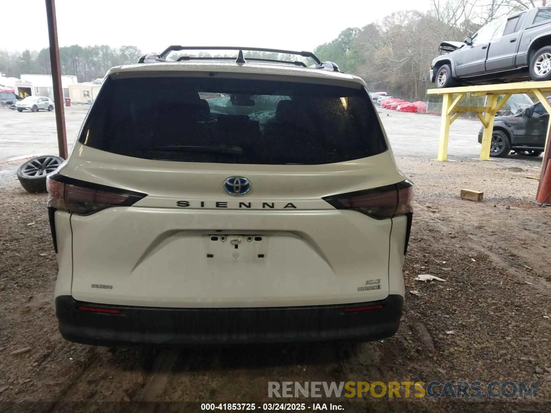 15 fotografías del automóvil dañado 5TDYRKEC3RS190684 TOYOTA SIENNA 2024