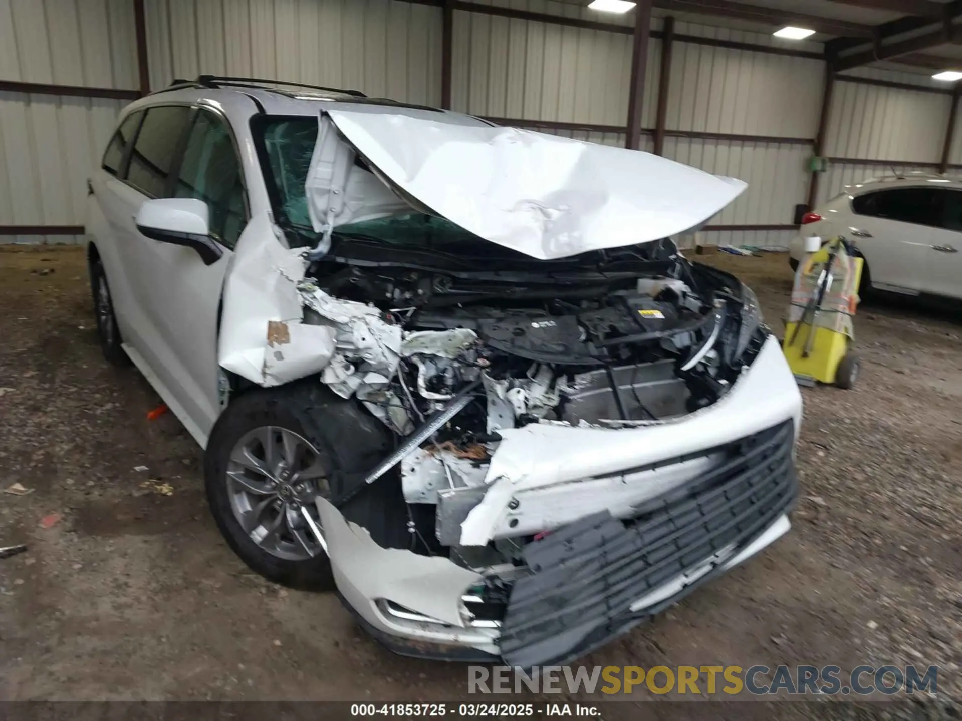 6 fotografías del automóvil dañado 5TDYRKEC3RS190684 TOYOTA SIENNA 2024