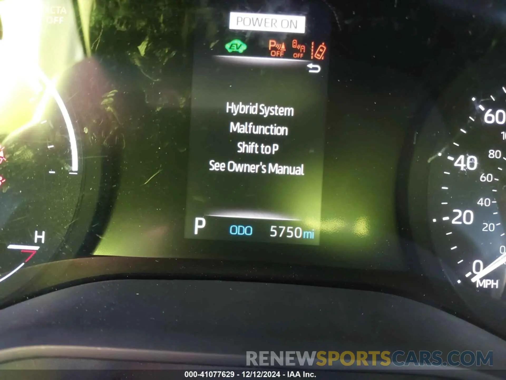 17 fotografías del automóvil dañado 5TDYRKEC6RS204805 TOYOTA SIENNA 2024